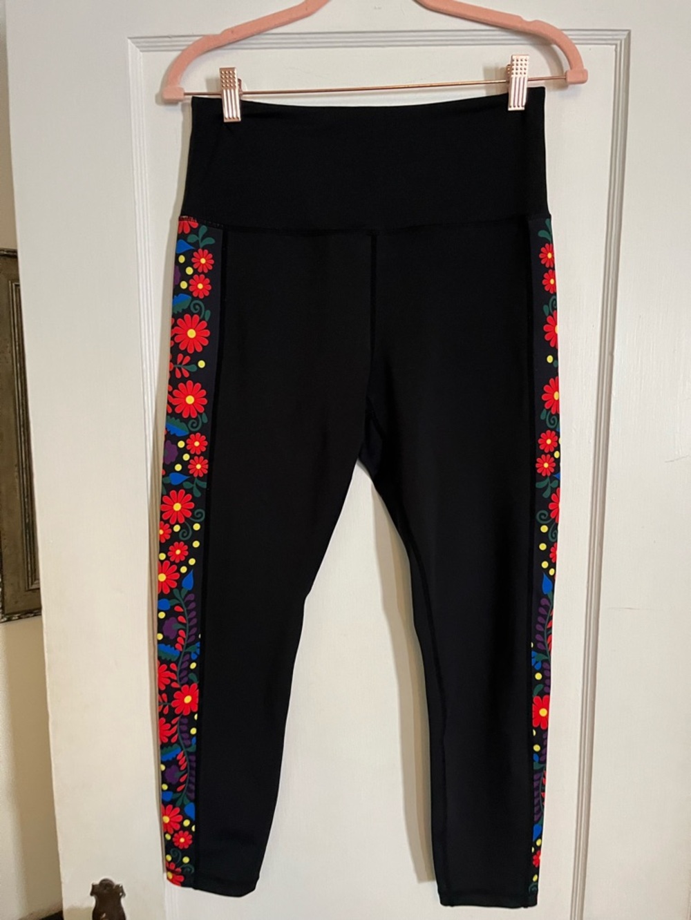 Cutest Cropped Workout Pants!